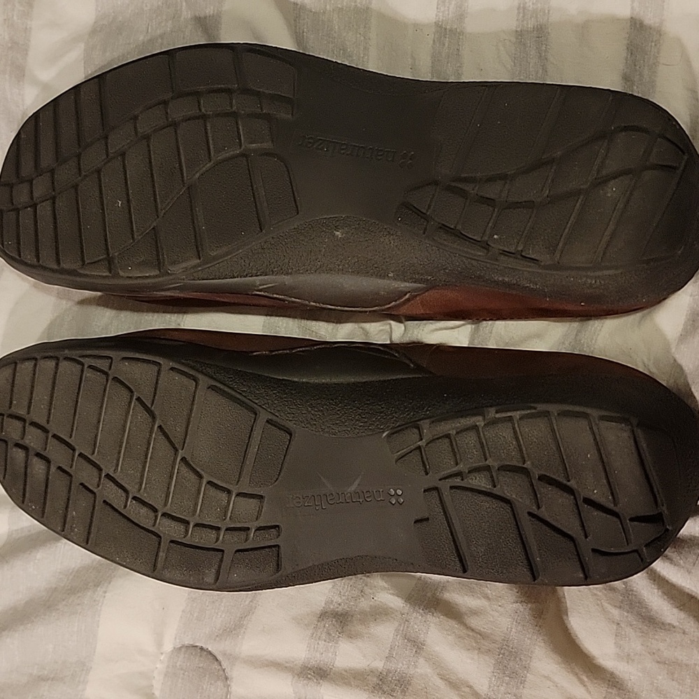 Ladies Natrualizers Brown Slip-ons Size 10 - Picture 5 of 9